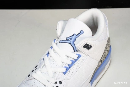 Hyperoad WHITE RETRO 3 “UNC” JORDAN AIR 0829